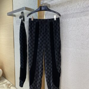 LV PANTS SET