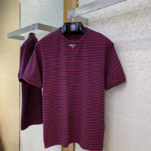 PRADA T-SHIRT