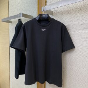 PRADA T-SHIRT