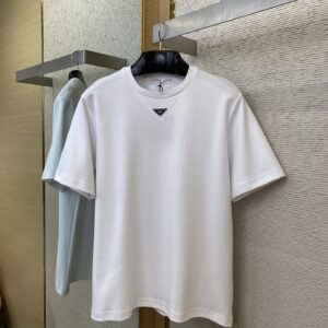 PRADA T-SHIRT